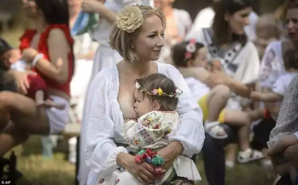 Breadfeeding Day: See How Philippine Mothers Breastfeed Their Babies Publicly - Photos